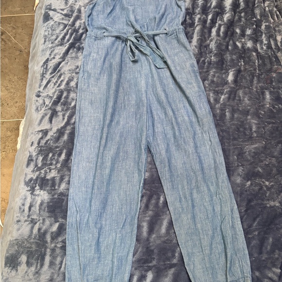 GAP Denim Sleeveless Tie-Waist Jumpsuit in Light Blue - Picture 5 of 5